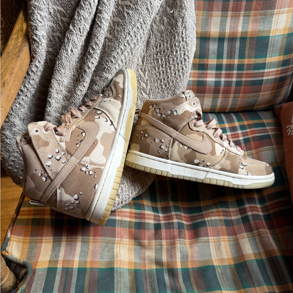Nike Tan and Cream Camouflage High-Top Sneakers